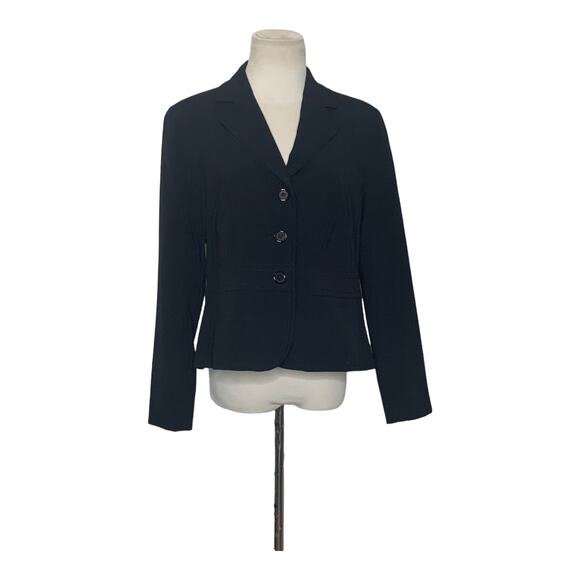 East 5th 3 button lined black blazer size 12P - Picture 6 of 9